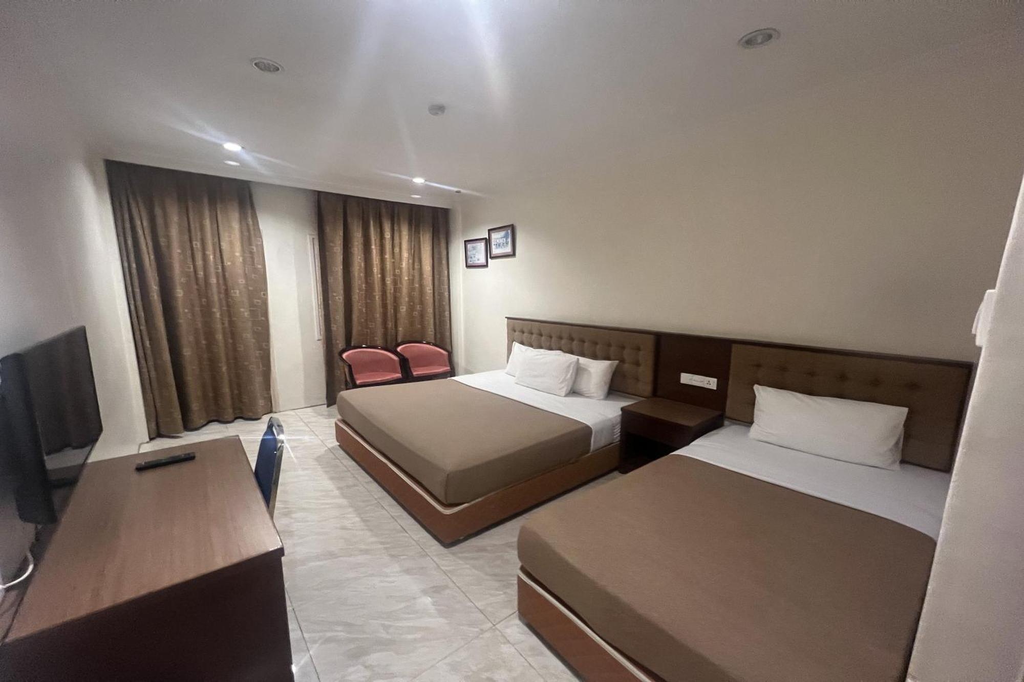 ברינצ'אנג Iris House Hotel מראה חיצוני תמונה