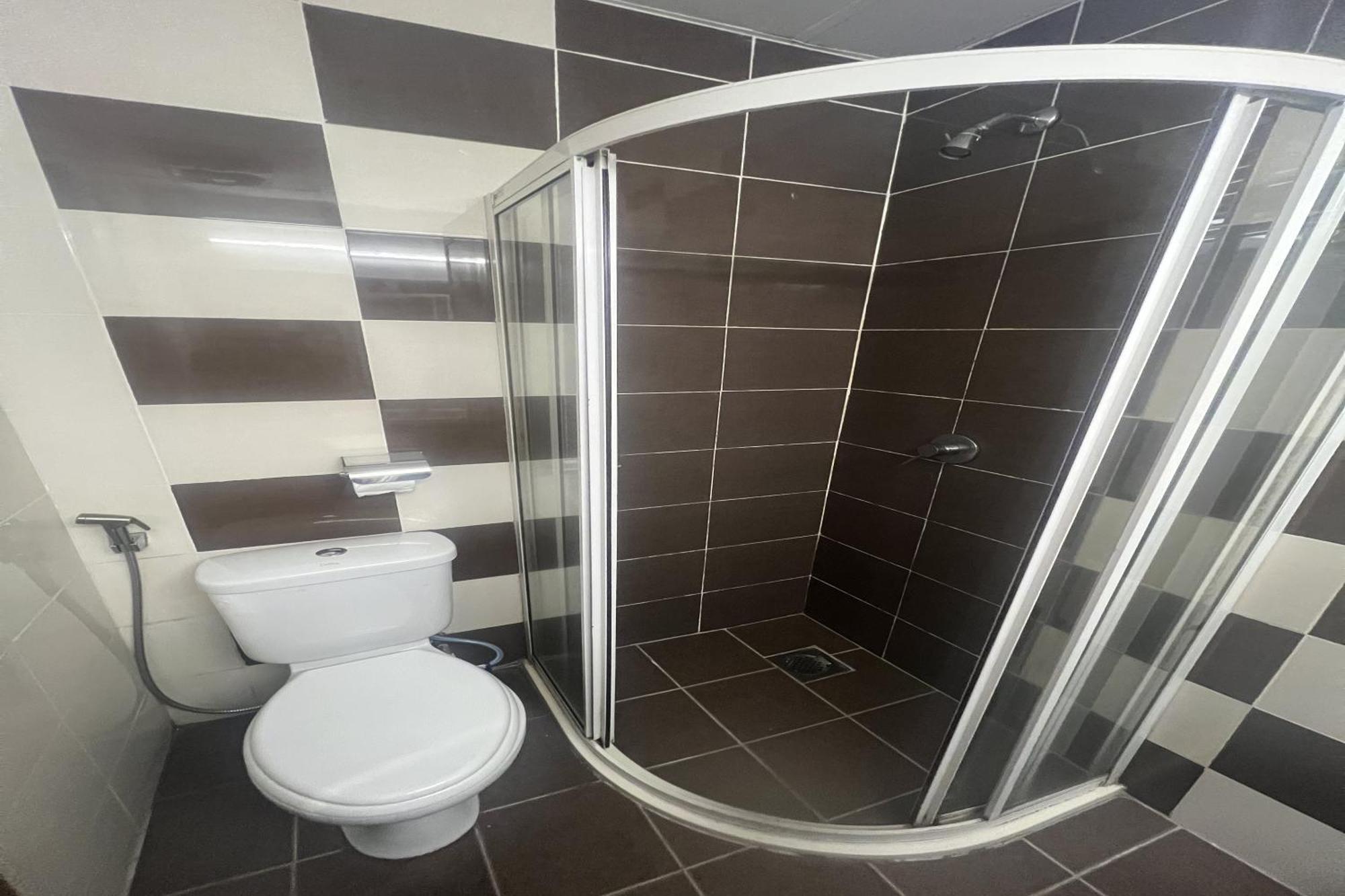 ברינצ'אנג Iris House Hotel מראה חיצוני תמונה