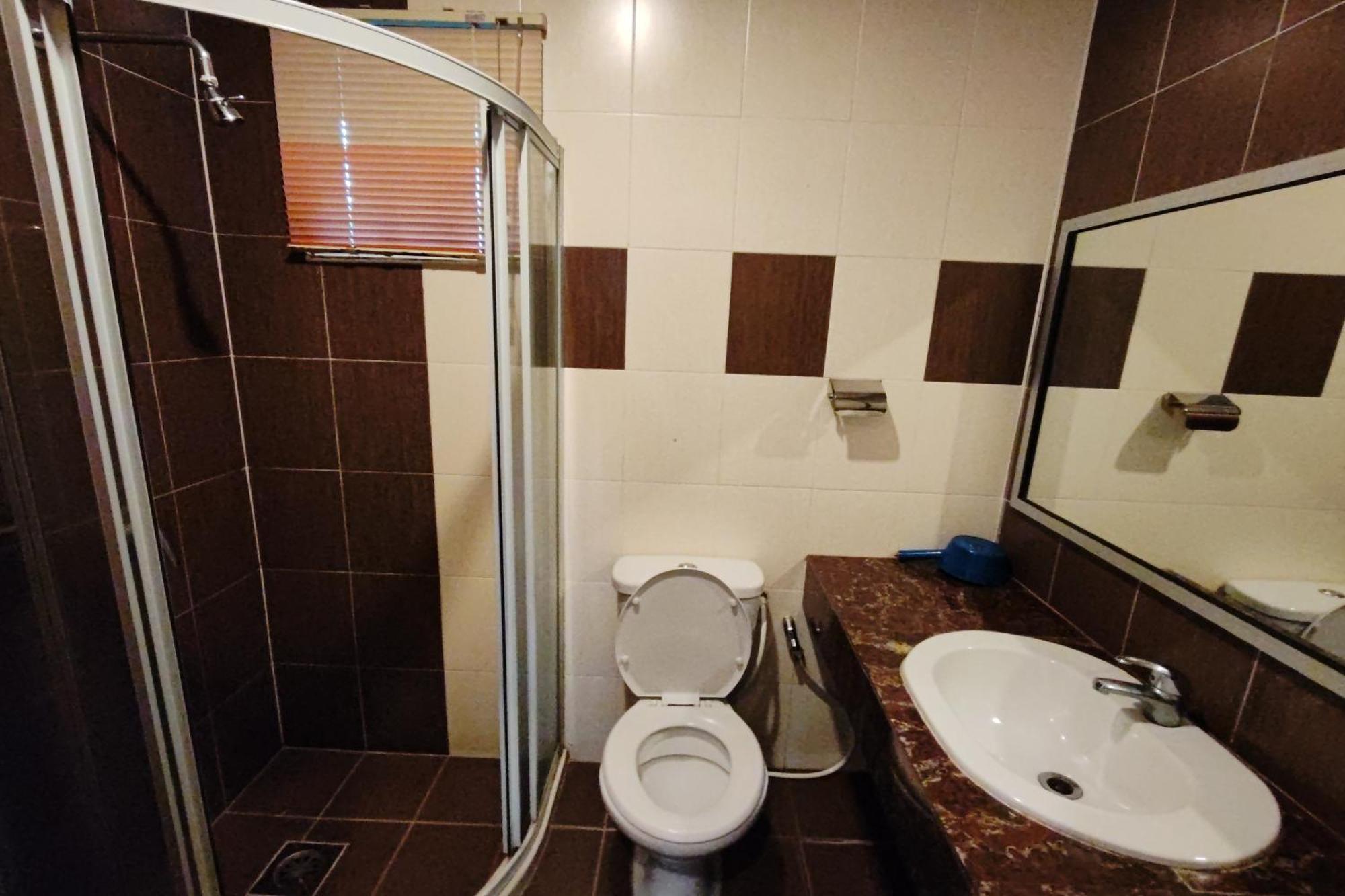 ברינצ'אנג Iris House Hotel מראה חיצוני תמונה